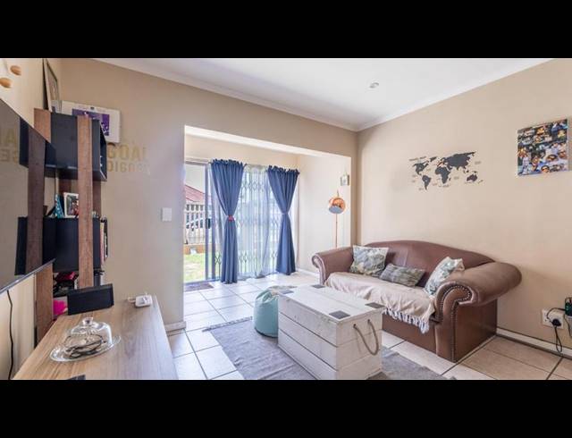 2 BEDROOM APARTMENT FOR SALE IN GLENLILLY